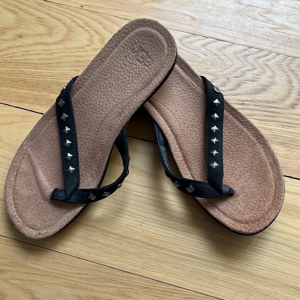 BRAND NEW UGG Sandals